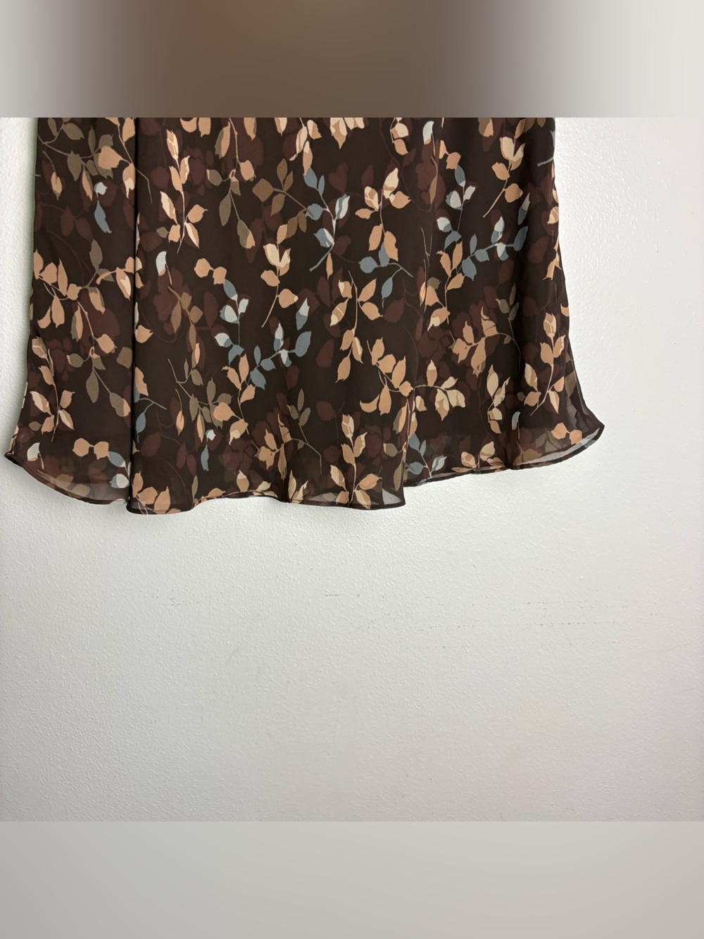 Daisy Fuentes Women's Dark Floral Midi Skirt Whimsi Flowy Black/Tan Size 12 - Picture 10 of 10